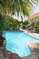 Scuba Lodge & Ocean Suites