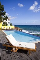 Scuba Lodge & Ocean Suites