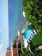 Scuba Lodge & Ocean Suites