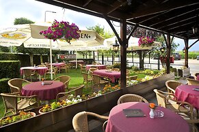 Hotel - Restaurant In den Hoof