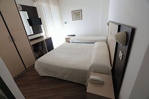 Daniel's Hotel