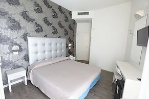 Daniel's Hotel