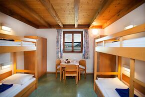 JUNGES HOTEL ZELL AM SEE - Hostel