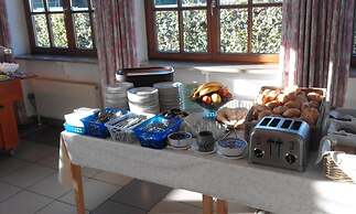 JUNGES HOTEL ZELL AM SEE - Hostel