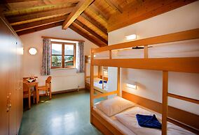 JUNGES HOTEL ZELL AM SEE - Hostel