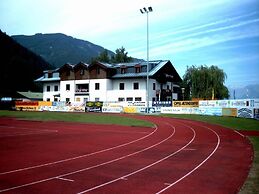 JUNGES HOTEL ZELL AM SEE - Hostel