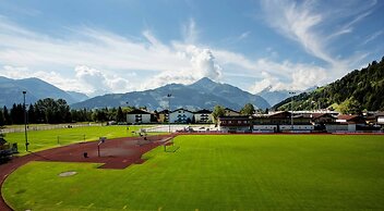 JUNGES HOTEL ZELL AM SEE - Hostel