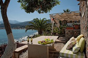 Skajado Cottages & Apartments