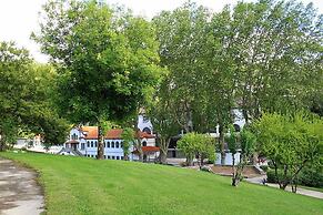 Corredoura Garden Alojamento