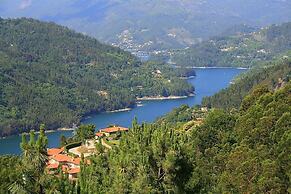 Corredoura Garden Alojamento