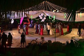 Indismart Woodbourne Resort