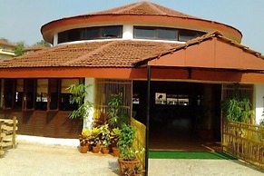 Indismart Woodbourne Resort