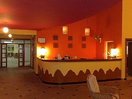 Indismart Woodbourne Resort