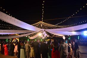 Indismart Woodbourne Resort