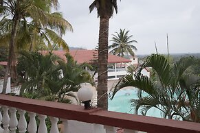 Indismart Woodbourne Resort