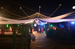 Indismart Woodbourne Resort