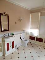Donnington Grove Country Club