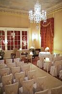 Donnington Grove Country Club