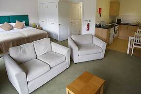 Donnington Grove Country Club