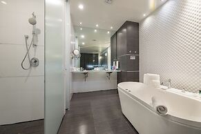 Ramada Encore by Wyndham Guadalajara Sur
