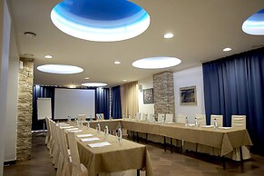 Tan Hotel