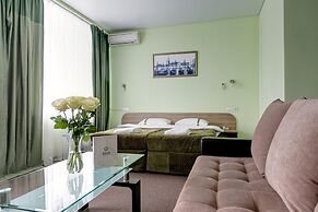 Tan Hotel