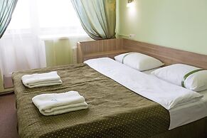 Tan Hotel