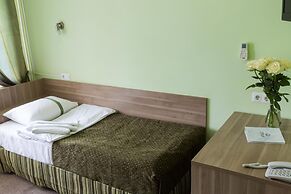 Tan Hotel