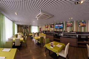 Tan Hotel