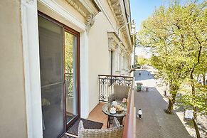 Royal Street Hotel