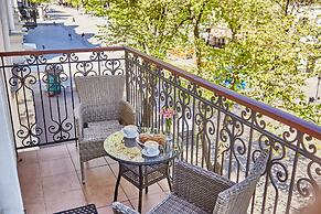 Royal Street Hotel