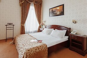 Royal Street Hotel