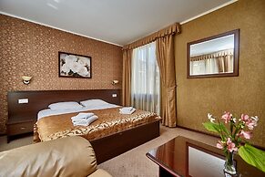 Royal Street Hotel