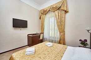 Royal Street Hotel