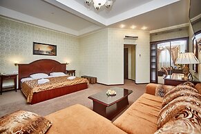 Royal Street Hotel