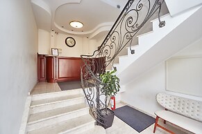 Royal Street Hotel