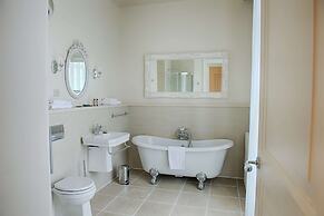 Wyndham Halcyon Resort La Souterraine