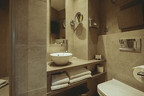 Auberge de Clochemerle, Spa privatif & restaurant gastronomique