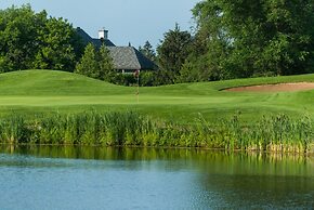 Imperia Hotel & Suites Terrebonne