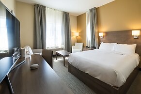Imperia Hotel & Suites Terrebonne