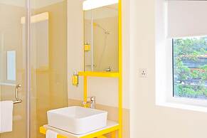 Bloomrooms @ Link Road