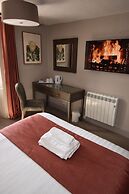 The Elphinstone Hotel