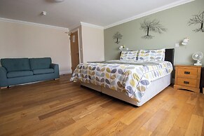 Lovesgrove Country Guest House