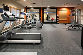 Hampton Inn & Suites Minot Airport