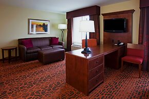 Hampton Inn & Suites Minot Airport