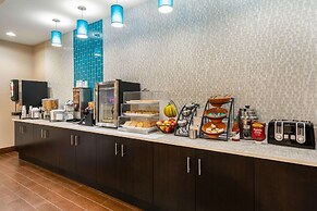 La Quinta Inn & Suites by Wyndham Boutte