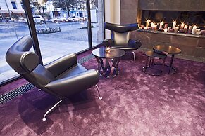 11 Mirrors Design Hotel