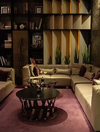 11 Mirrors Design Hotel