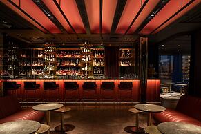 11 Mirrors Design Hotel