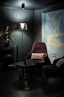 11 Mirrors Design Hotel